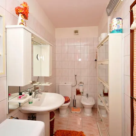Apartament Poetry *